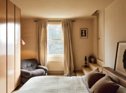 Sella -Mylands WEBHORIZONTAL BYR104 Cupboard Sella Walls Ceilings sella.concept Mylands Bedroom1 1c512f6a 8da9 4be7 8a9f a6ce76621ddb