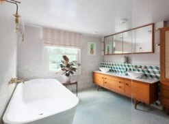 The Boltons™ No.28 -Mylands Walls The Boltons No28 Modern Off White Paint 1 7841657b da14 48f1 b88f b8a5a841d113